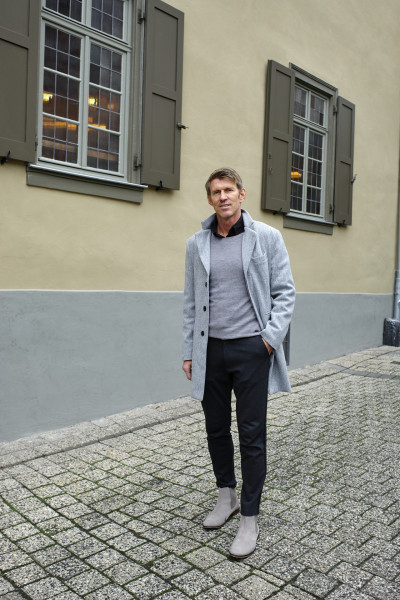 EIN TORWART-TRAINER, DER SCHULE MACHT 