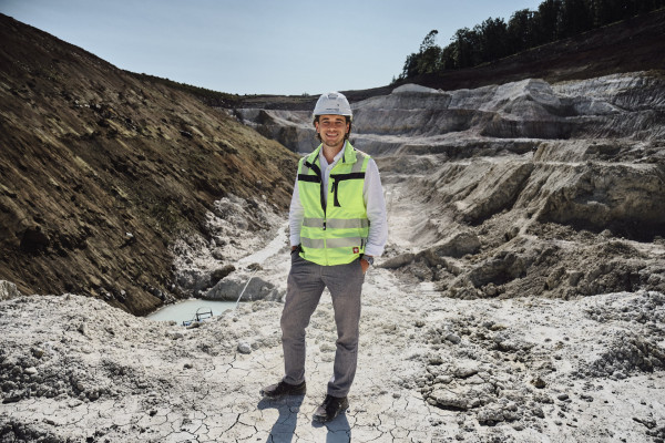 EIN UNTERNEHMEN, DAS BERGE VERSETZT 